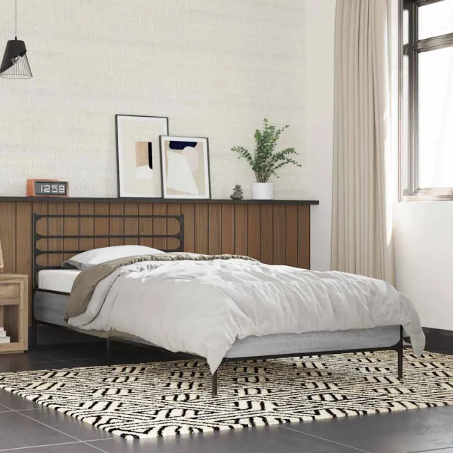 vidaXL Bedframe bewerkt hout en metaal grijs sonoma eiken 100x200 cm