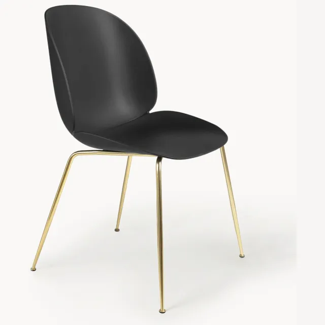 GUBI Kunststof stoel Beetle Zwart, Goudkleurig