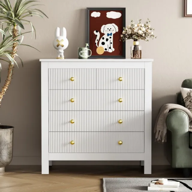 Zubaliya Een ladekast met vijf lades in een wit-gouden kleurenschema – een dressoir/laag kastje met vijf lades – een opbergmeubel met deuren met structuur en gouden handgrepen – wit Wit met Gouden Accenten