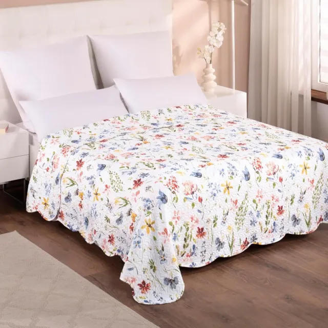 Famanu Gewatteerde sprei Verona met bloemenpatroon voor tweepersoonsbed, 220 x 240 cm, ideaal voor decoratie en comfort in de slaapkamer Wit
