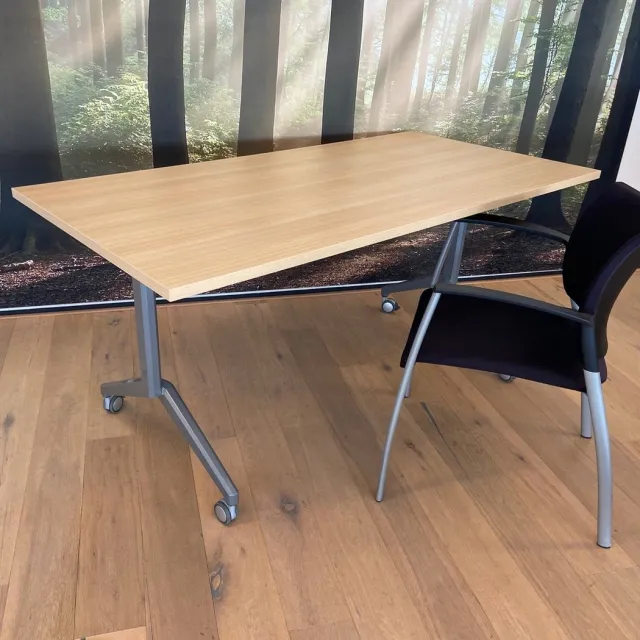 ABC Kantoormeubelen Universele klaptafel Hyper breed 120CM diep 80CM bladkleur Beuken framekleur Aluminium (RAL9006) Aluminium (RAL9006)/Beuken