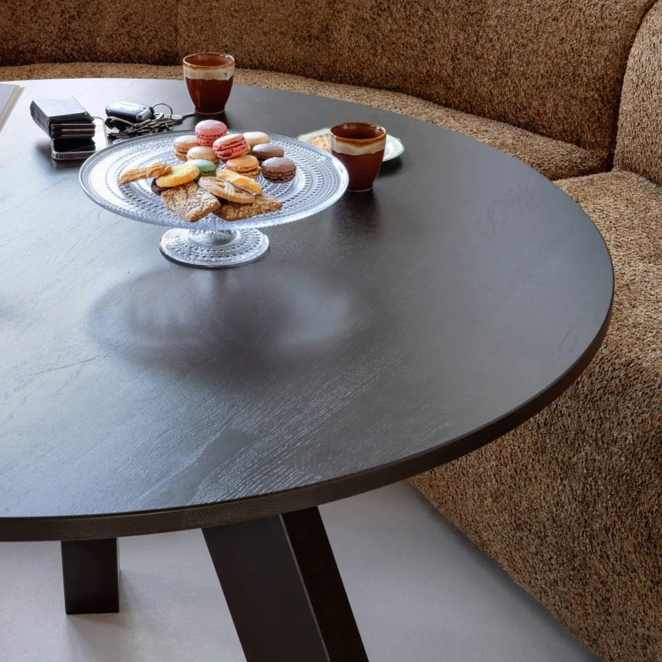 WOOOD Rhonda Eettafel Ø120 CM - Eiken - Bordeauxrood - 75x129x129, foto 3