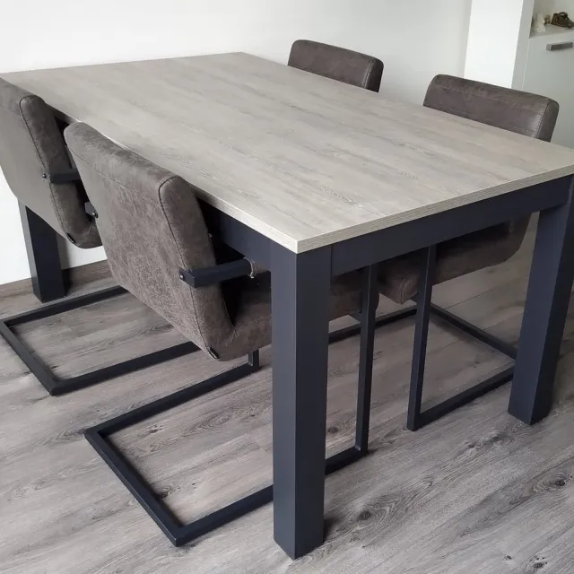 Ik Woon Modern Eettafel Milaan - Grijs Eiken / Zwart Onderstel - 90 x 180 cm