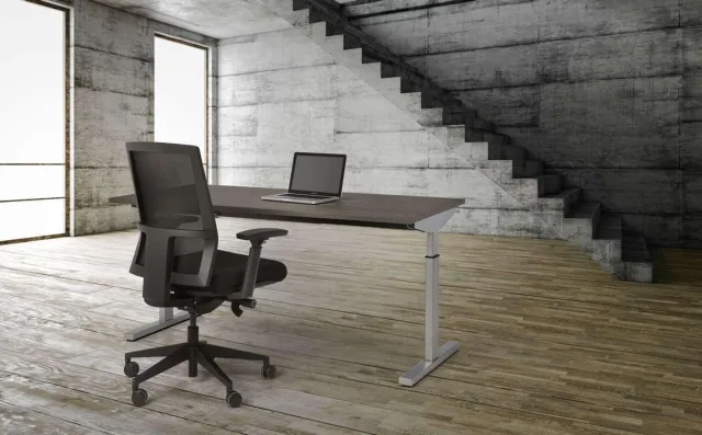 ABC Kantoormeubelen Hoogte verstelbaar T-poot bureau Quick breed 140CM diep 80CM bladkleur Logan eiken framekleur Wit (RAL9010)