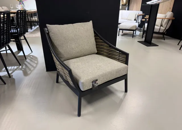 Apple Bee Milou Loungestoel Wicker - Showroommodel Antraciet