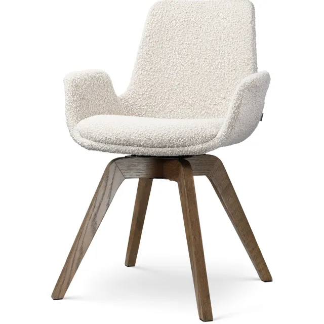 Nolon Noor-Eef draaibare eetkamerstoel bouclé beige - walnoot houten onderstel