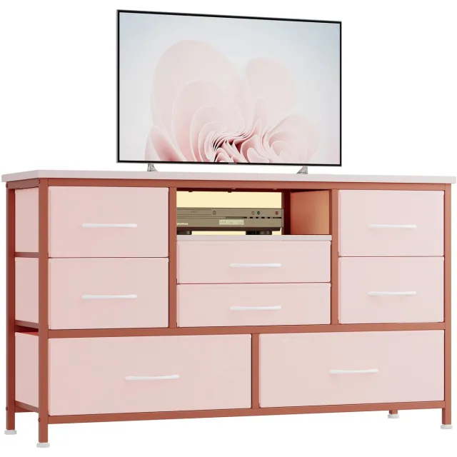Triumpunpre TV Meubel met 8 Laden en LED Verlichting – Multifunctioneel Entertainmentkast met Stopcontact – Stoffen Ladekast voor Woonkamer, Slaapkamer – Modern Opbergmeubel voor TV tot 55 Inch, Roze