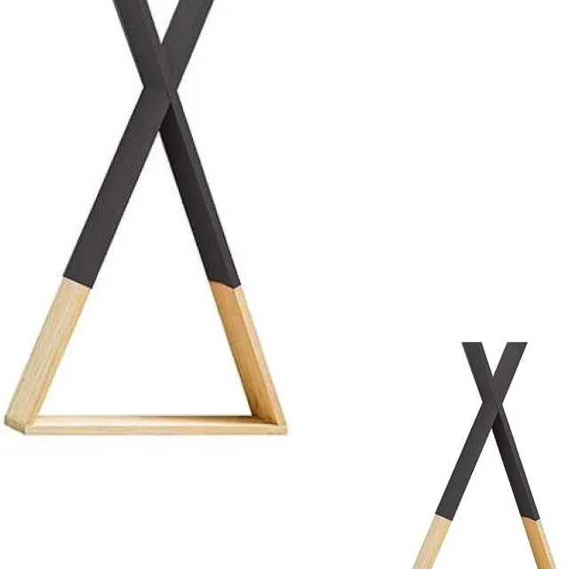 versa Set van 2 wandplanken in het zwart. Zwevende planken met driehoekig design. Wandrek om op te hangen in de kinderkamer en babykamer. Groot en medium