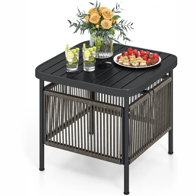 KOMFOTTEU Tuintafel - 56 × 56 × 49 cm - bijzettafel voor buiten - met parasolgat - Bistrotafel - kunststof - metaal - vierkant - voor balkon, terras en tuin Zwart