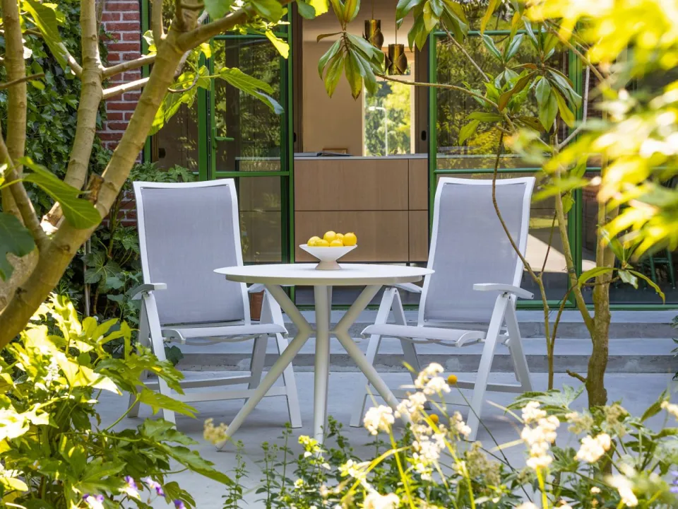 Manifesto Furniture Manifesto Sora dining tuintafel ø 90cm (h:75cm) wit, foto 5
