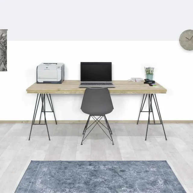 Steigerhouten bureau Axtel met subtiele poten