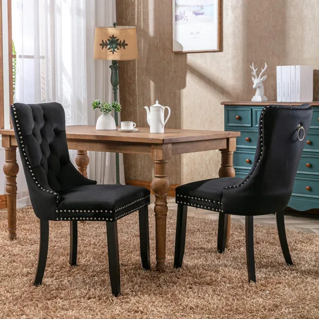 KOMHTOM BLACKCOLORS Moderne eetkamerstoel van hoogwaardig fluweel met knopen, houten poten en spijkerstof, set van 2, zwart, DE2001BK