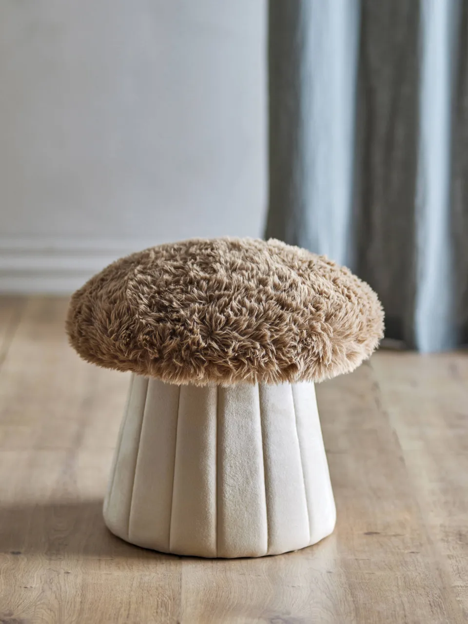 Bloomingville Mini poef Bertil bruin, foto 4